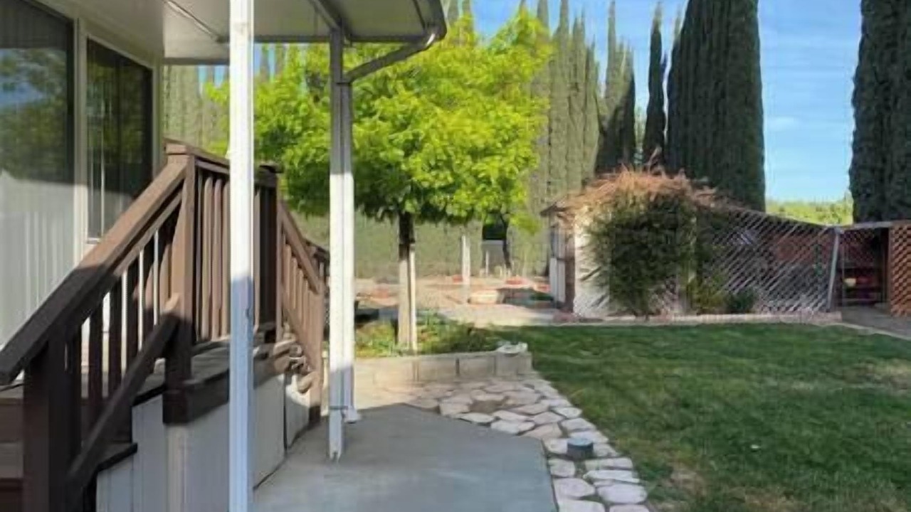 Photo of Others in Tracy