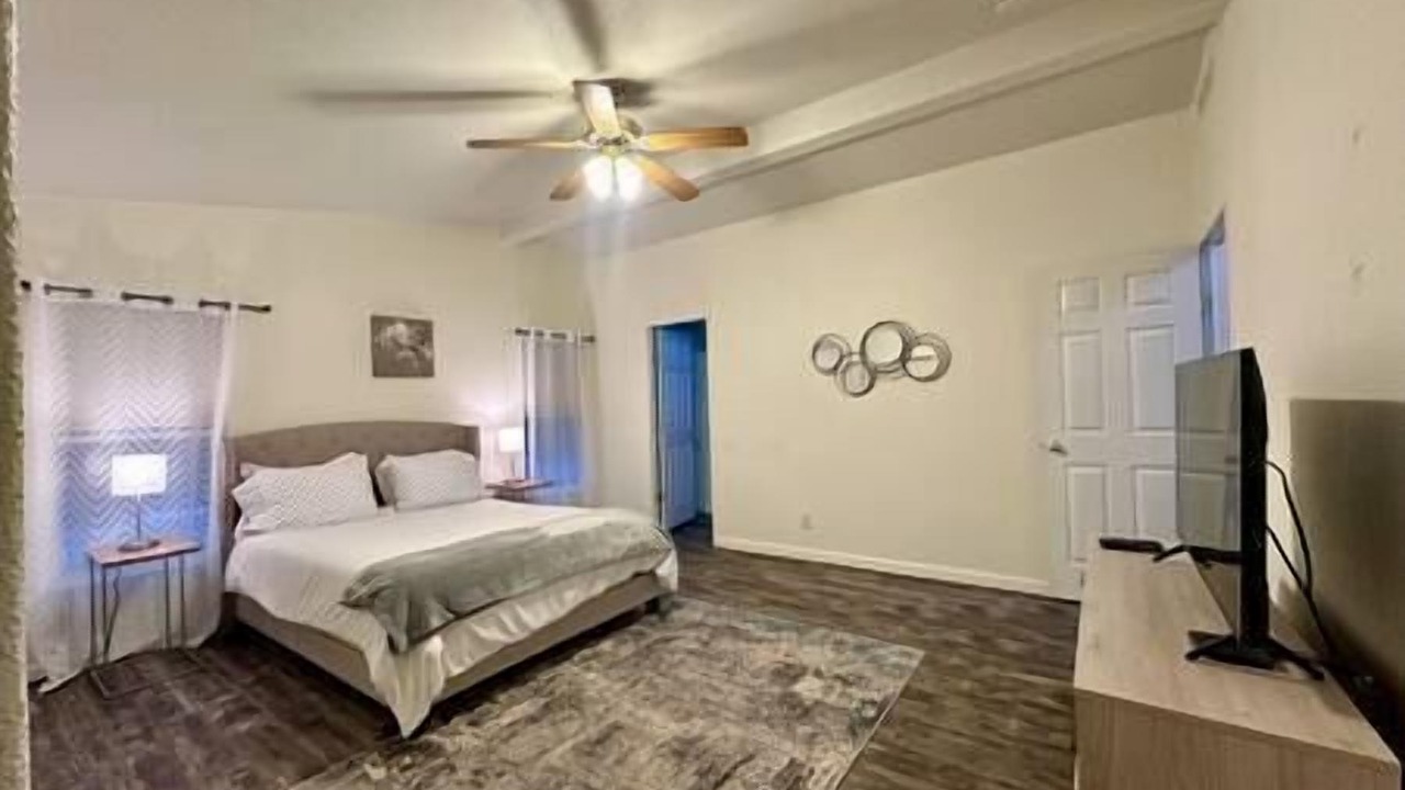 Photo of Others in Tracy