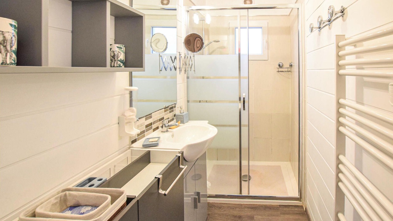 Photo of Bathroom in Hermanville-sur-Mer