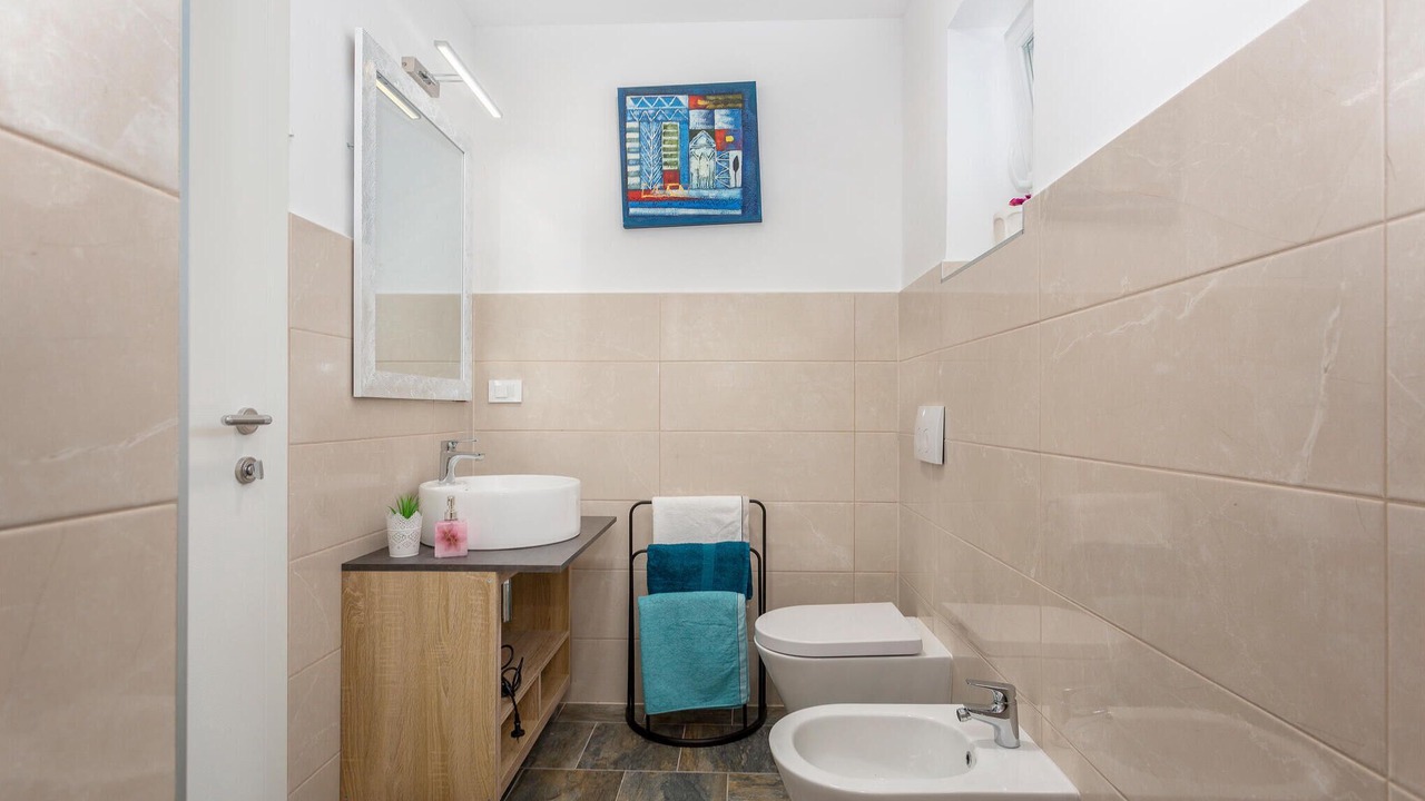 Photo of Bathroom in Kras