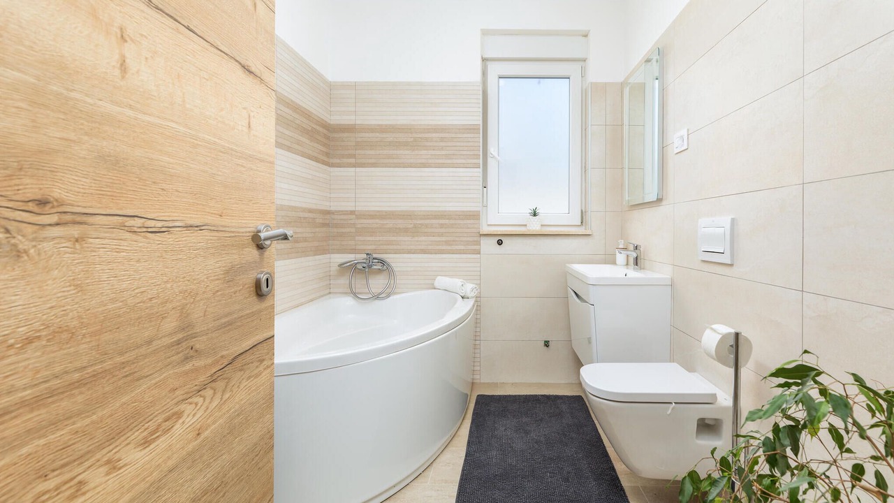 Photo of Bathroom in Skatari