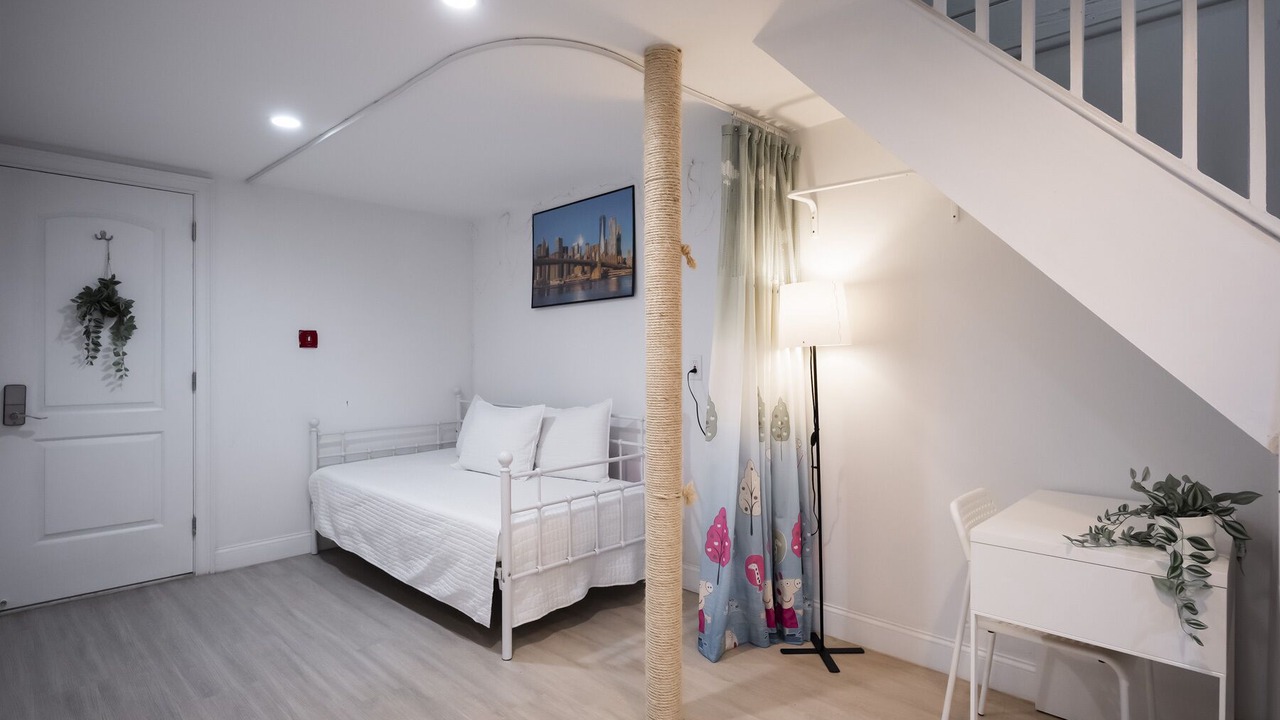 Photo of Bedroom in Queens