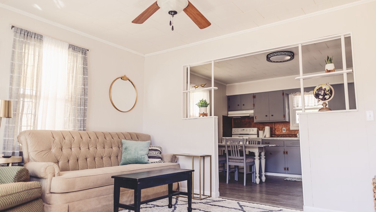Photo of Livingroom in Eminence