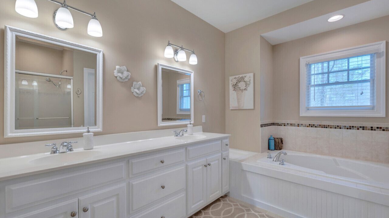 Photo of Bathroom in Nellysford