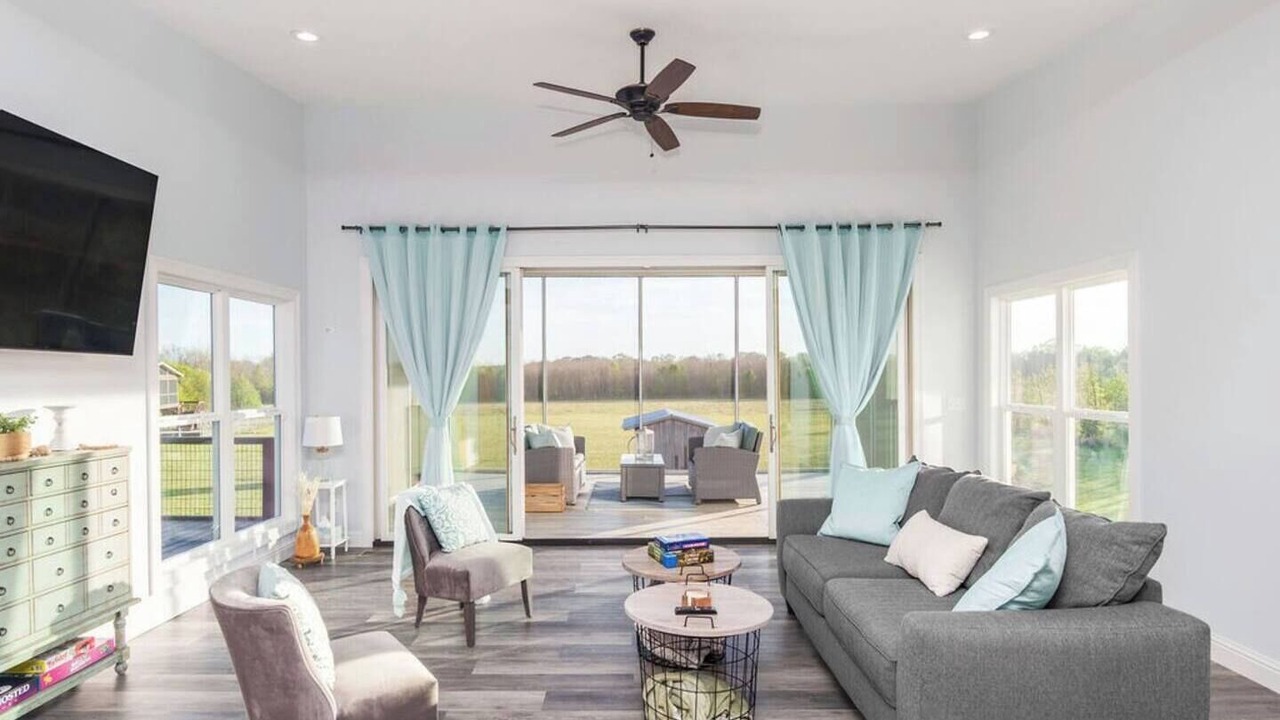 Photo of Livingroom in Millbrook