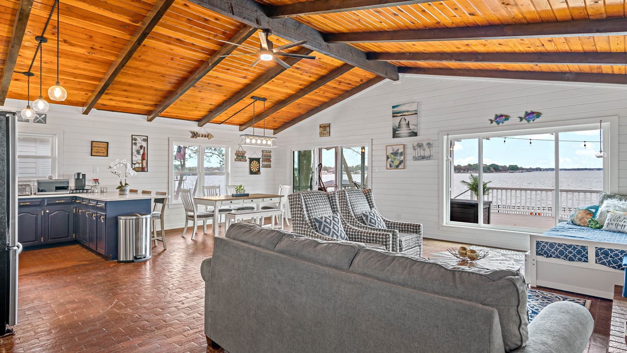 Photo of Livingroom in Mabank