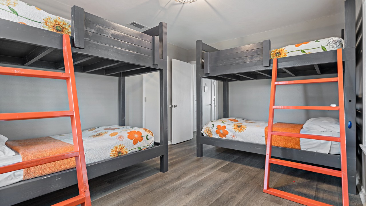 Photo of Bedroom in Mabank
