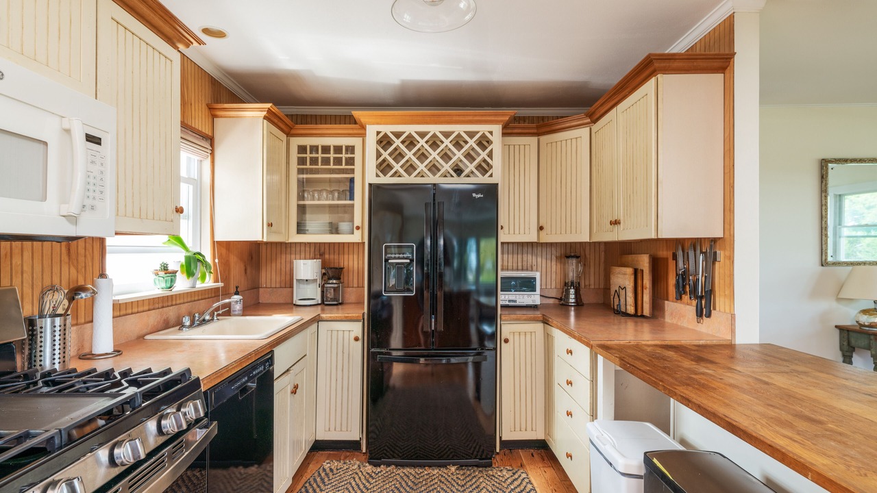 Photo of Kitchen in Southold