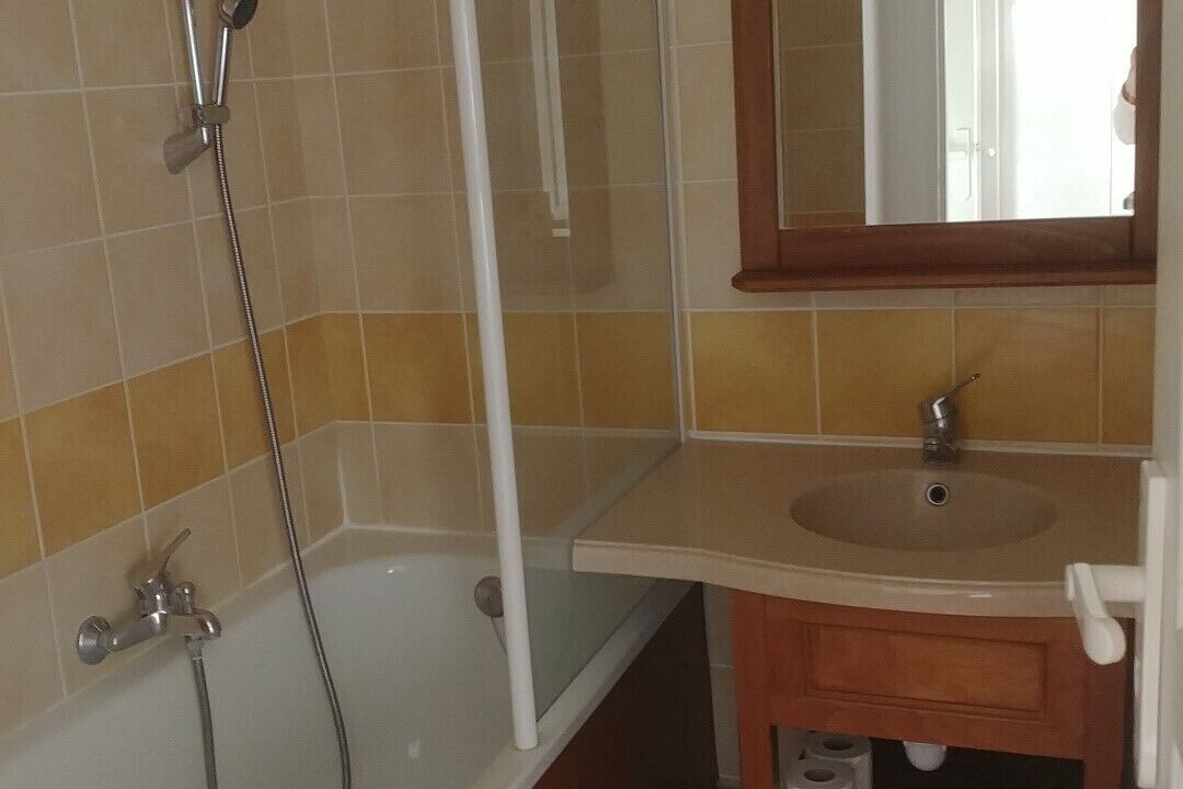 Photo of Bathroom in Monflanquin