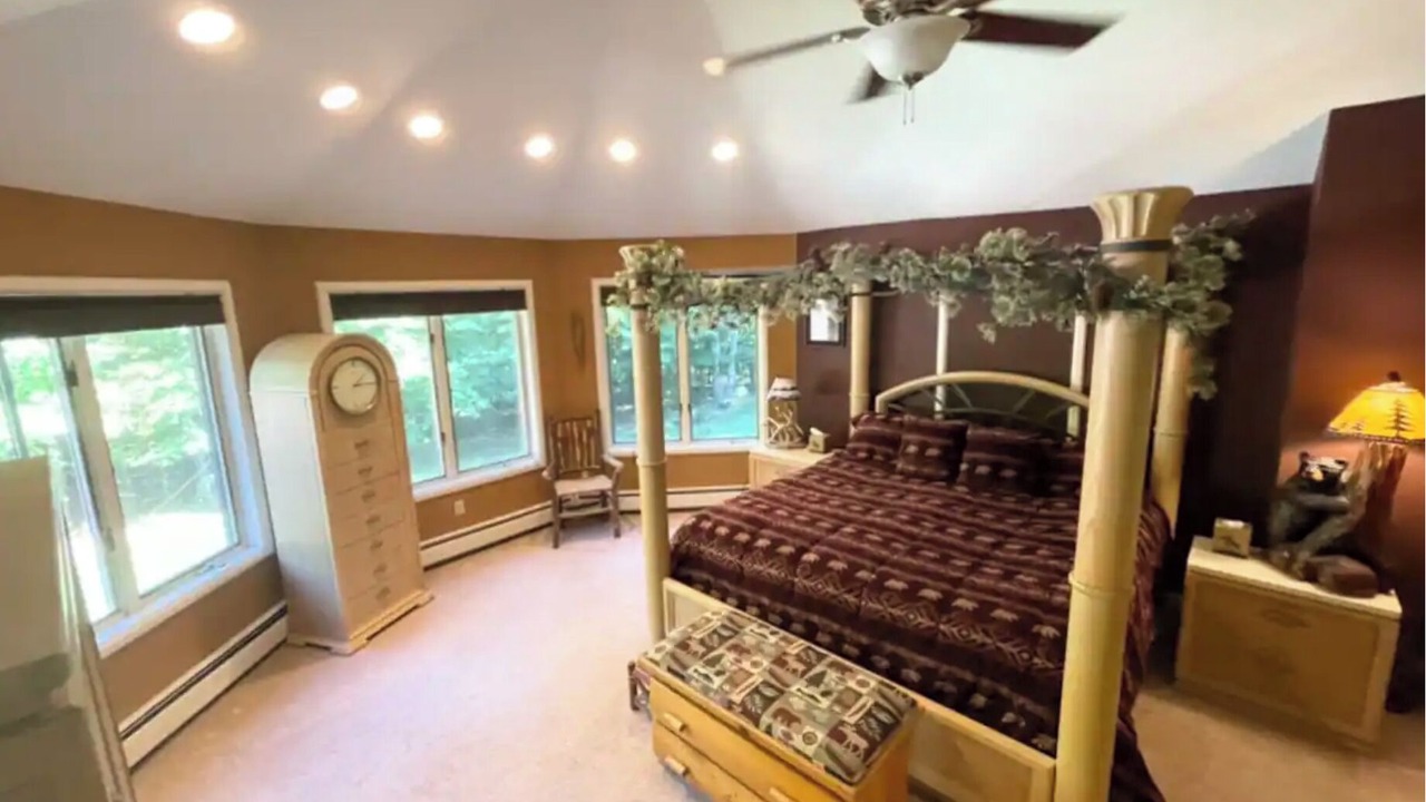 Photo of Bedroom in Town of Webb
