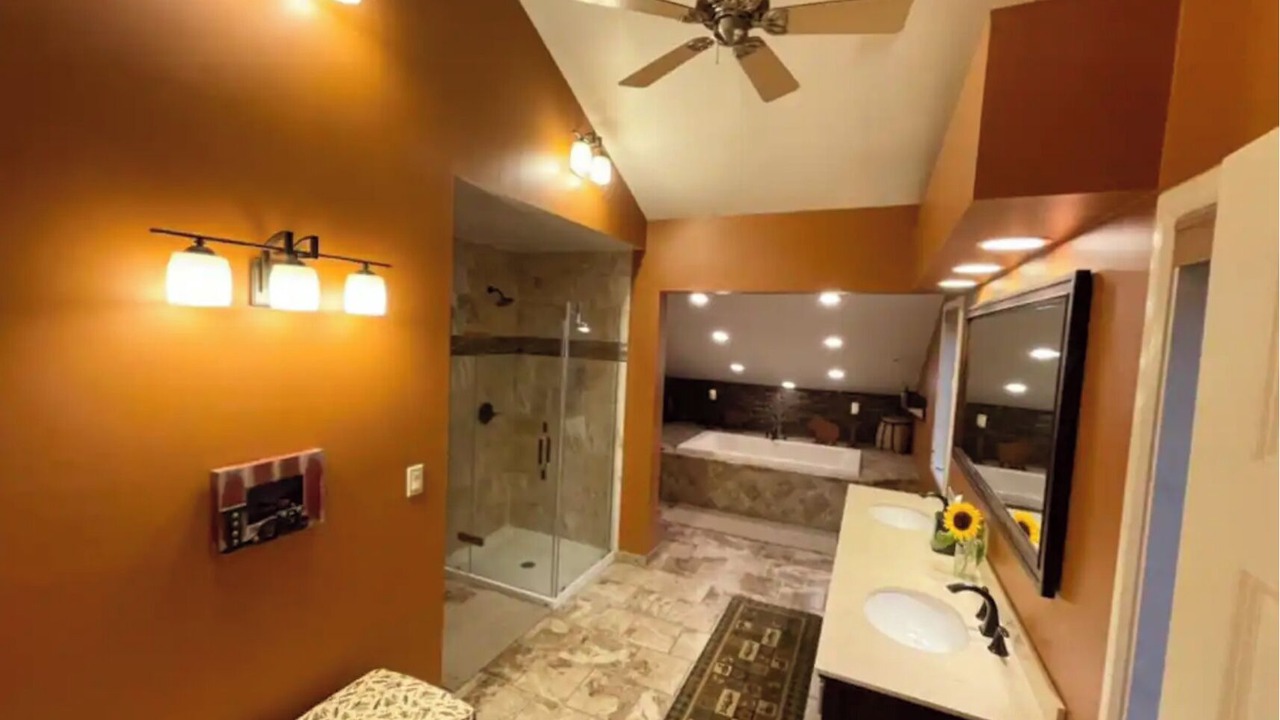 Photo of Bathroom in Town of Webb