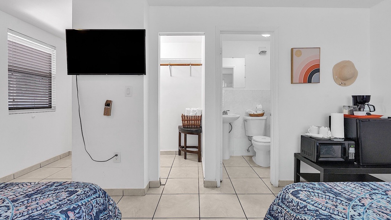 Photo of Bedroom in Coral Way