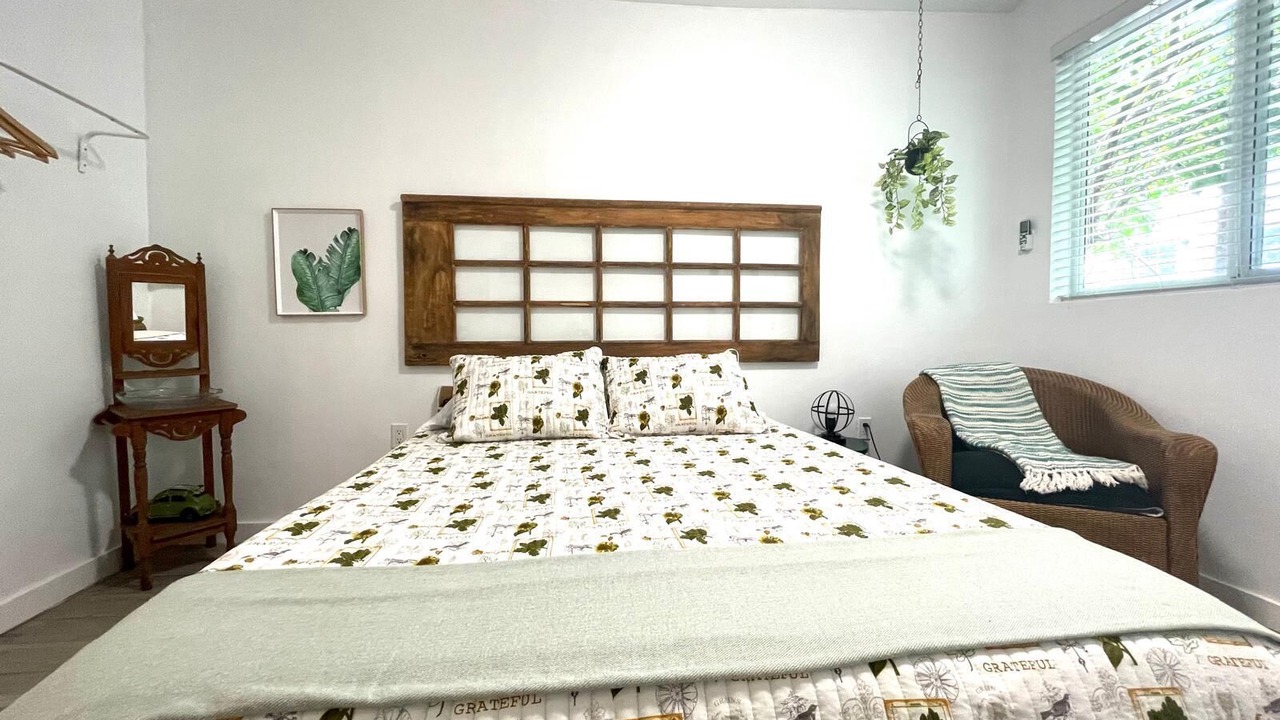 Photo of Bedroom in Coral Way