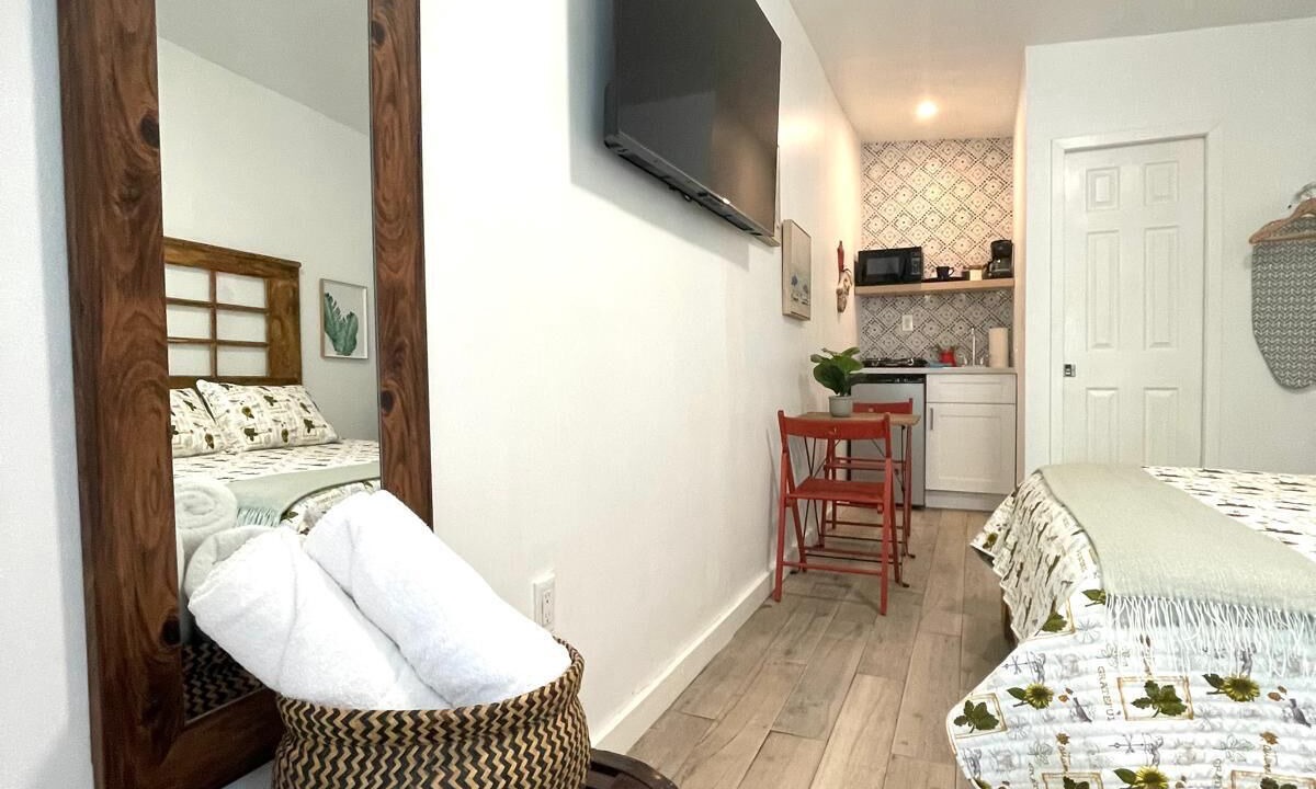 Photo of Bedroom in Coral Way