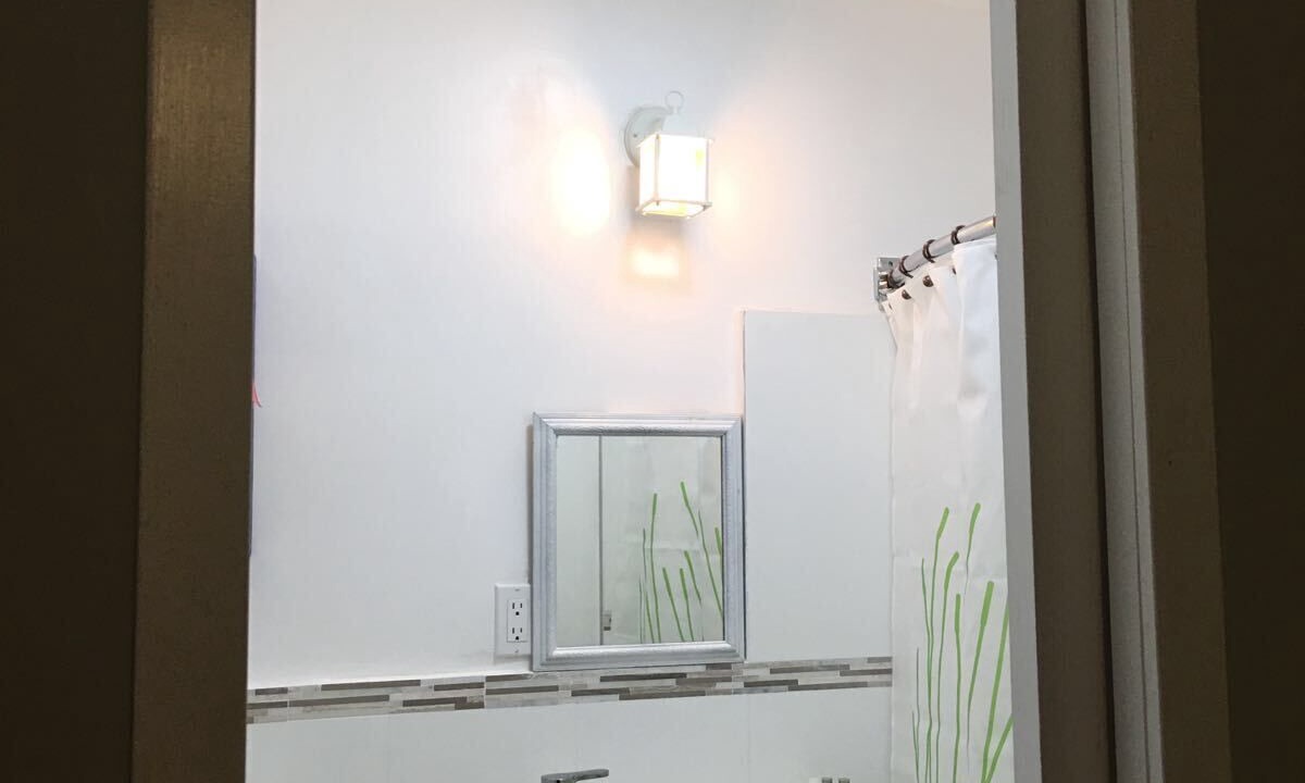 Photo of Bathroom in Coral Way