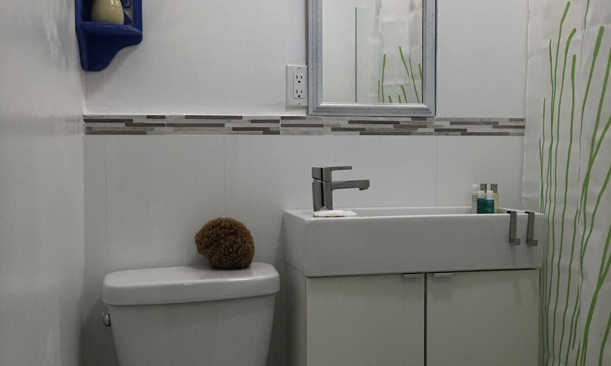 Photo of Bathroom in Coral Way