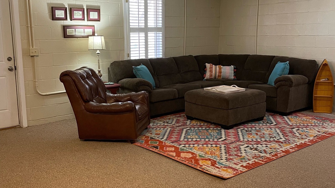 Photo of Livingroom in Six Mile