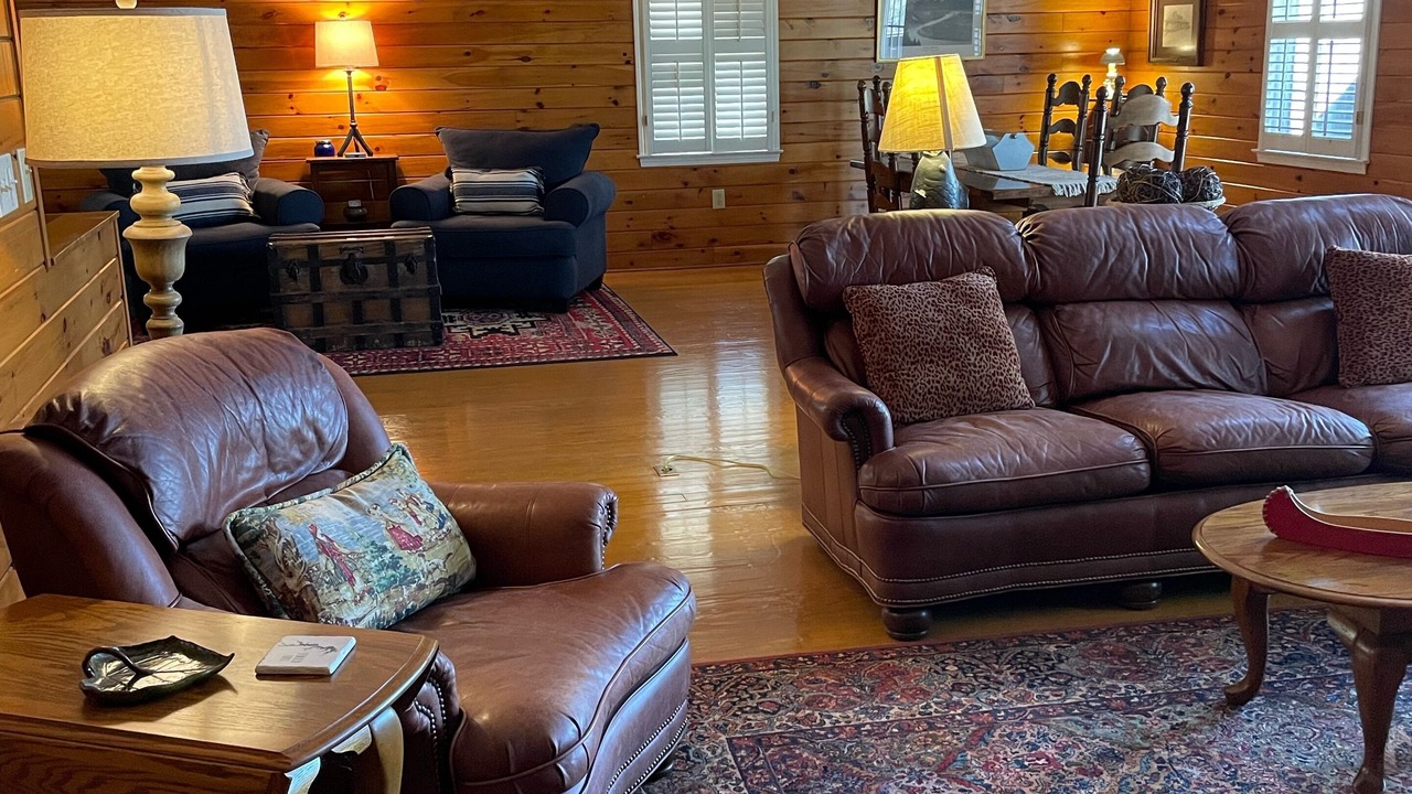 Photo of Livingroom in Six Mile