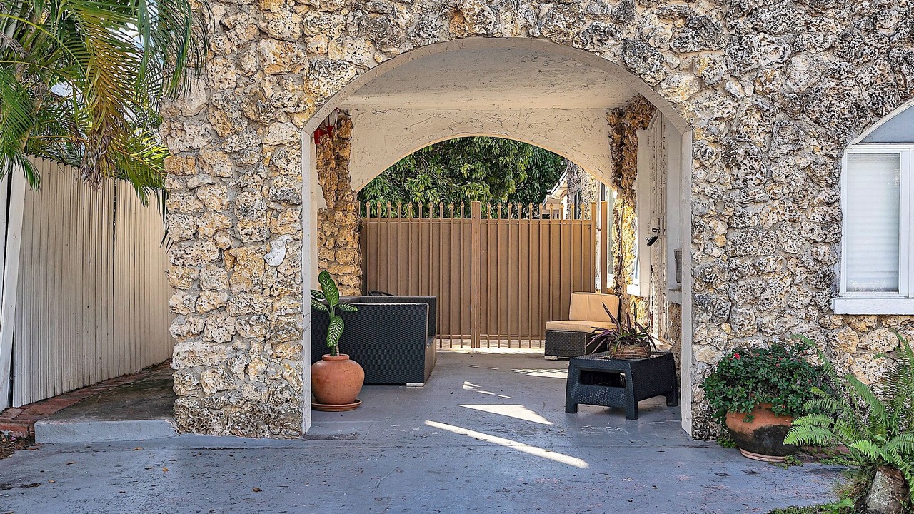 Photo of Patio Balcony in Coral Way