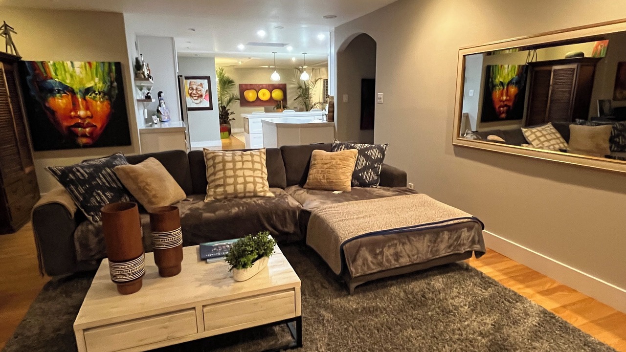 Photo of Livingroom in East San Mateo