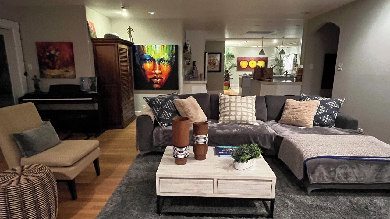 Photo of Livingroom in East San Mateo