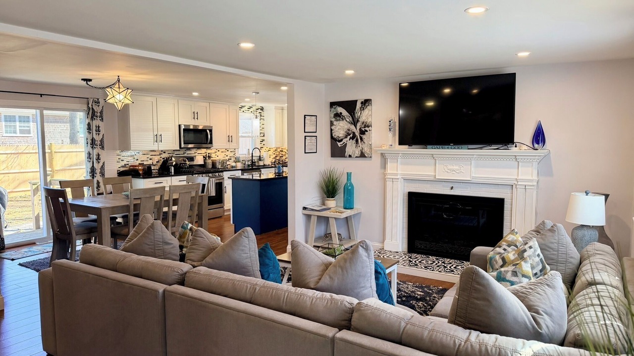 Photo of Livingroom in South Yarmouth