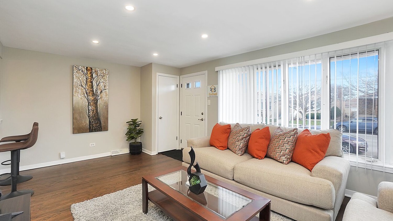 Photo of Livingroom in Forestview