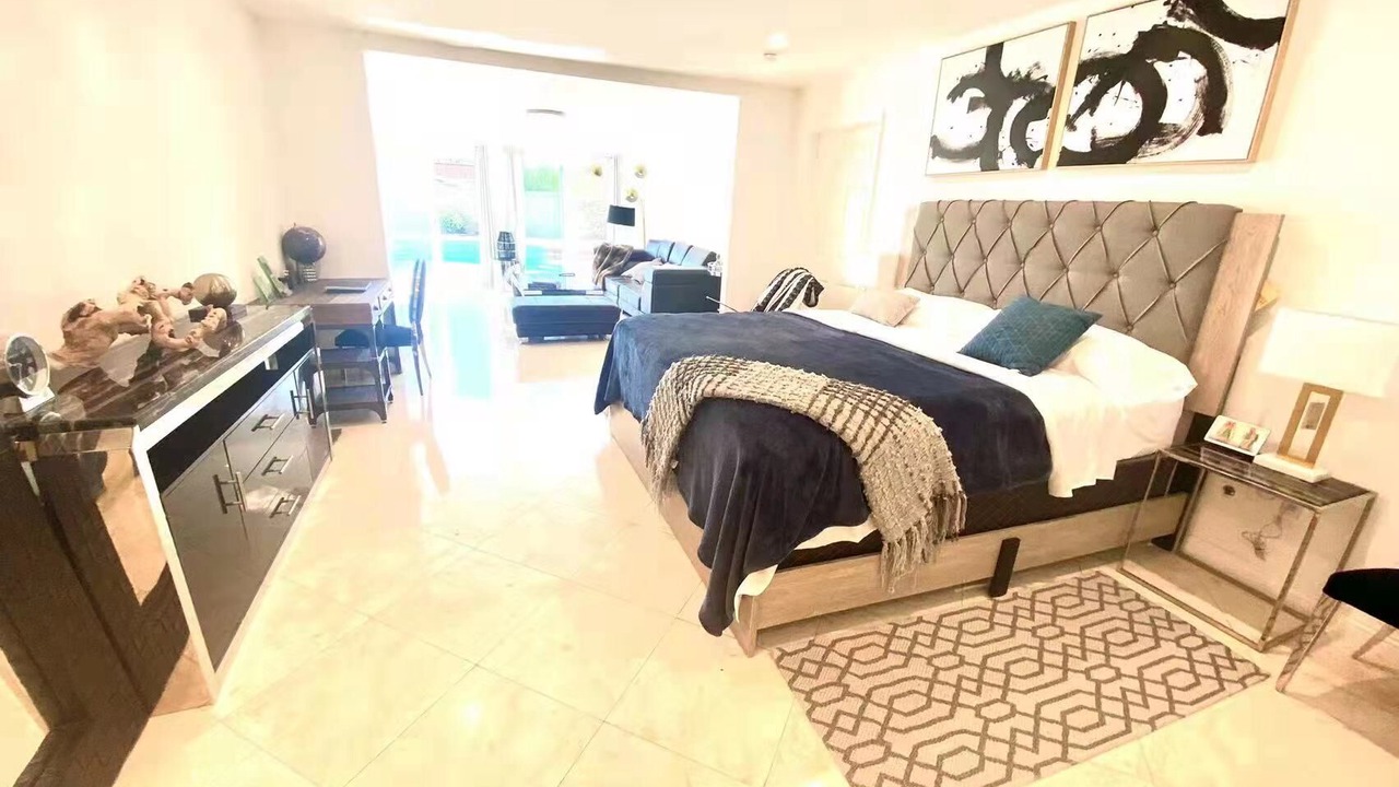 Photo of Bedroom in Hacienda Heights