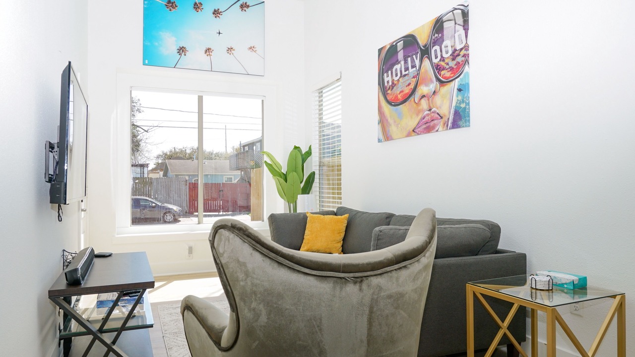 Photo of Livingroom in Greater East End