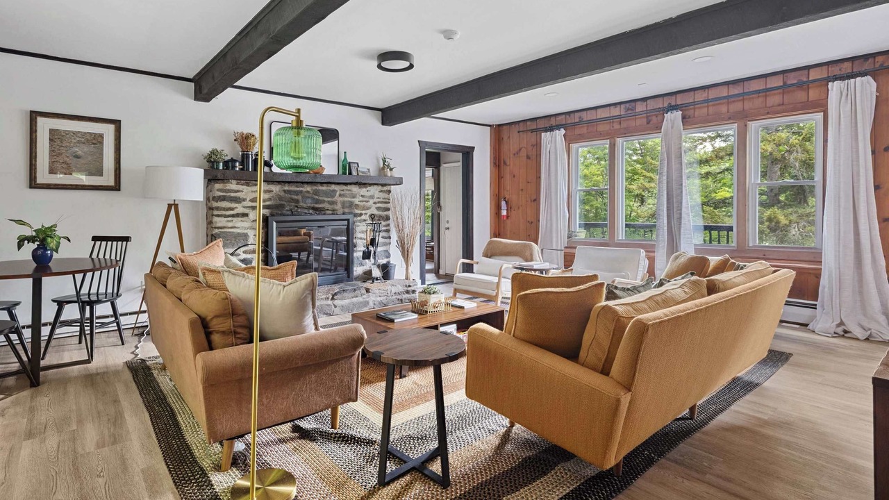 Photo of Livingroom in West Dover