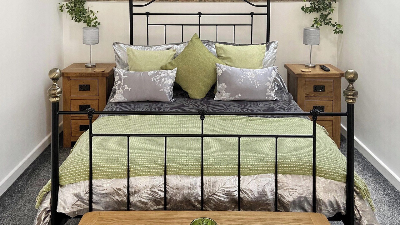 Photo of Others in Donyatt