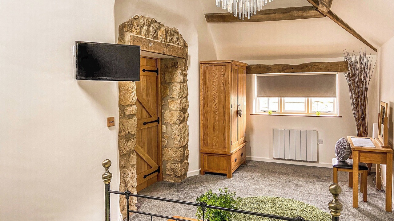 Photo of Others in Donyatt