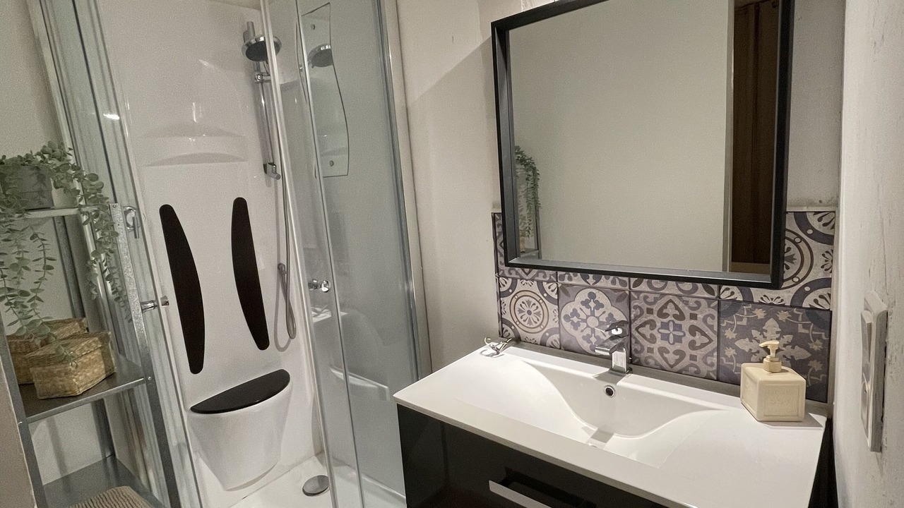 Photo of Bathroom in Alignan-du-Vent