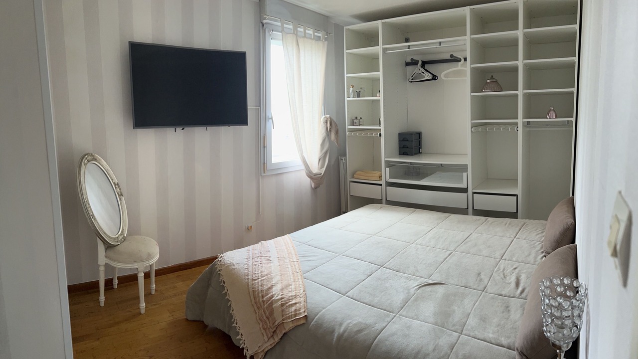 Photo of Bedroom in Lemasson