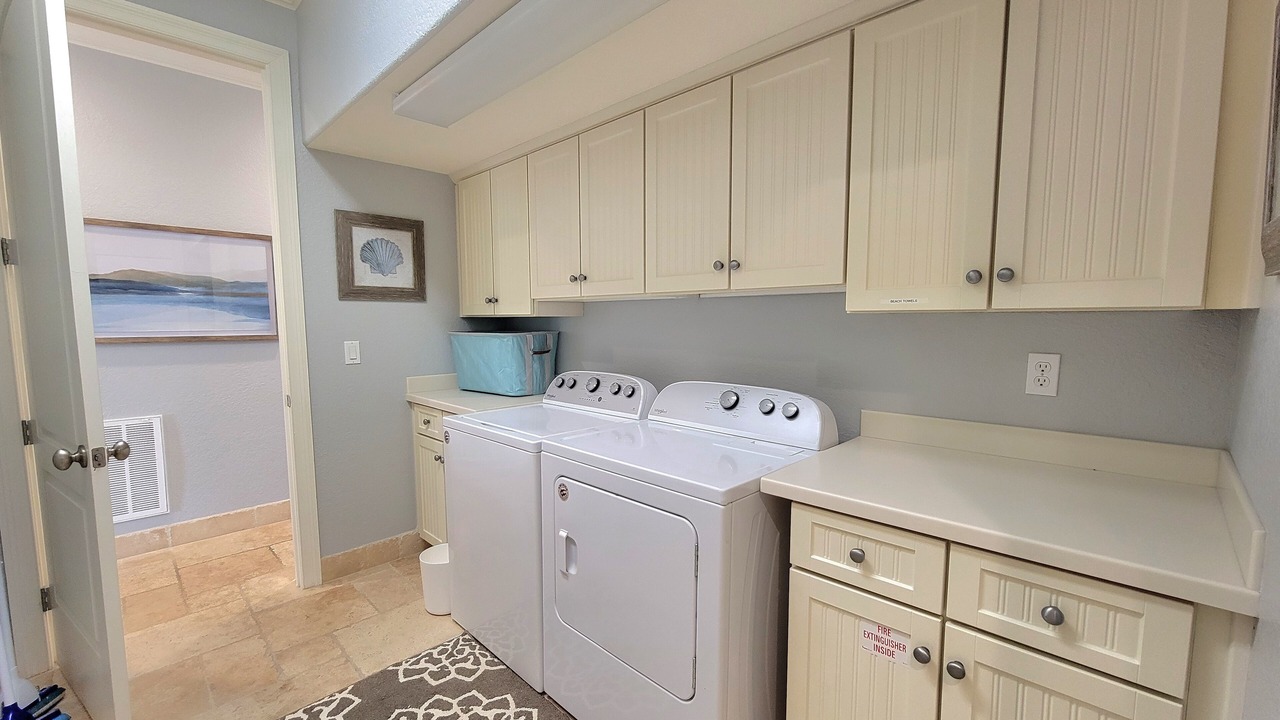 Photo of Others in Avalon Beach Estates