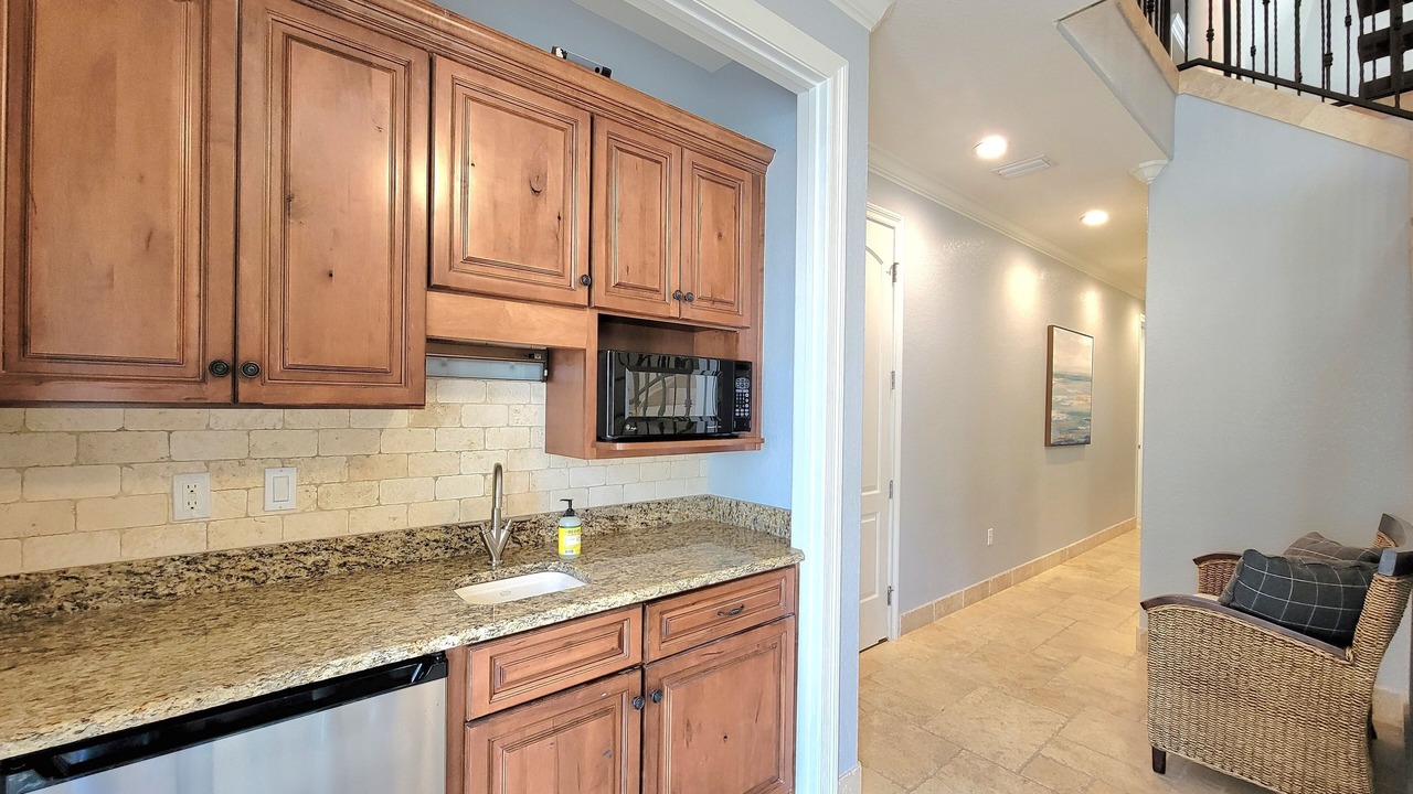 Photo of Kitchen in Avalon Beach Estates