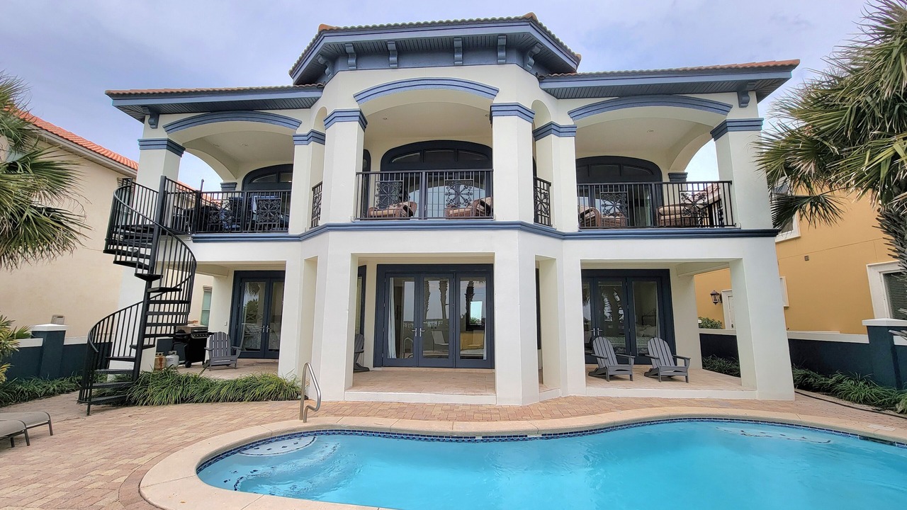 Photo of Outdoor in Avalon Beach Estates