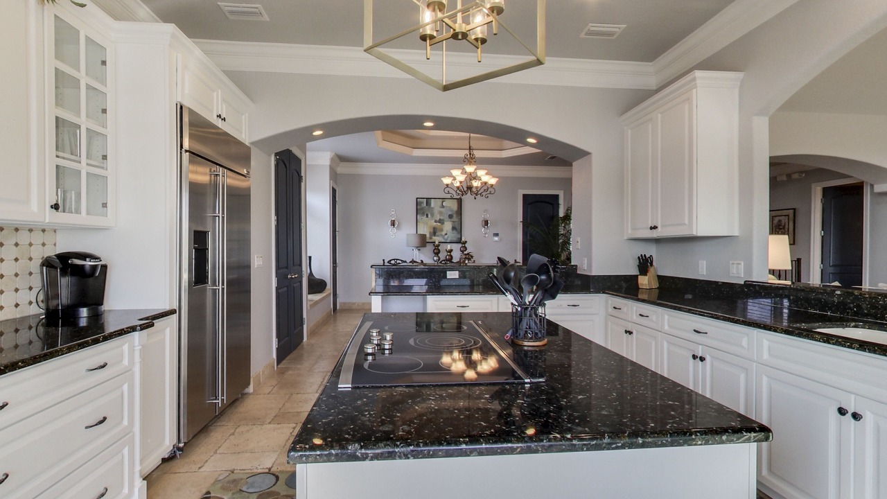 Photo of Kitchen in Avalon Beach Estates