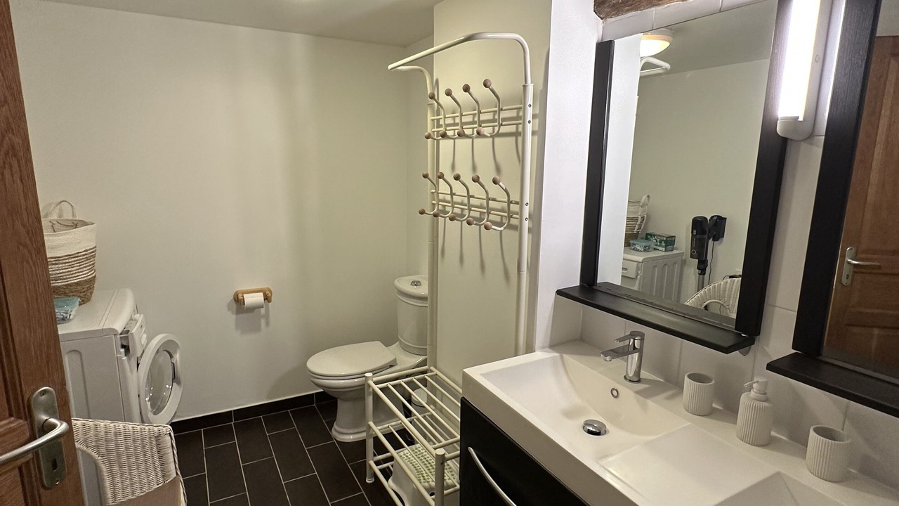 Photo of Bathroom in Monteaux