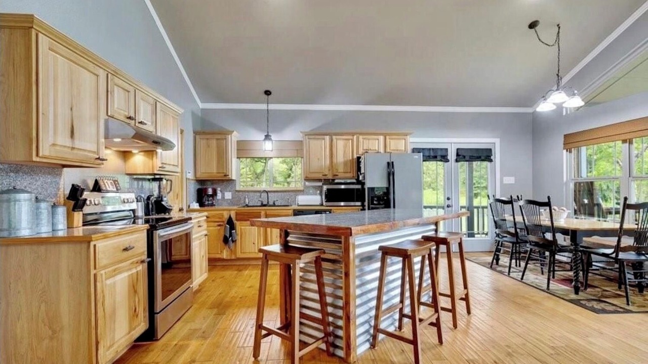 Photo of Kitchen in Flint