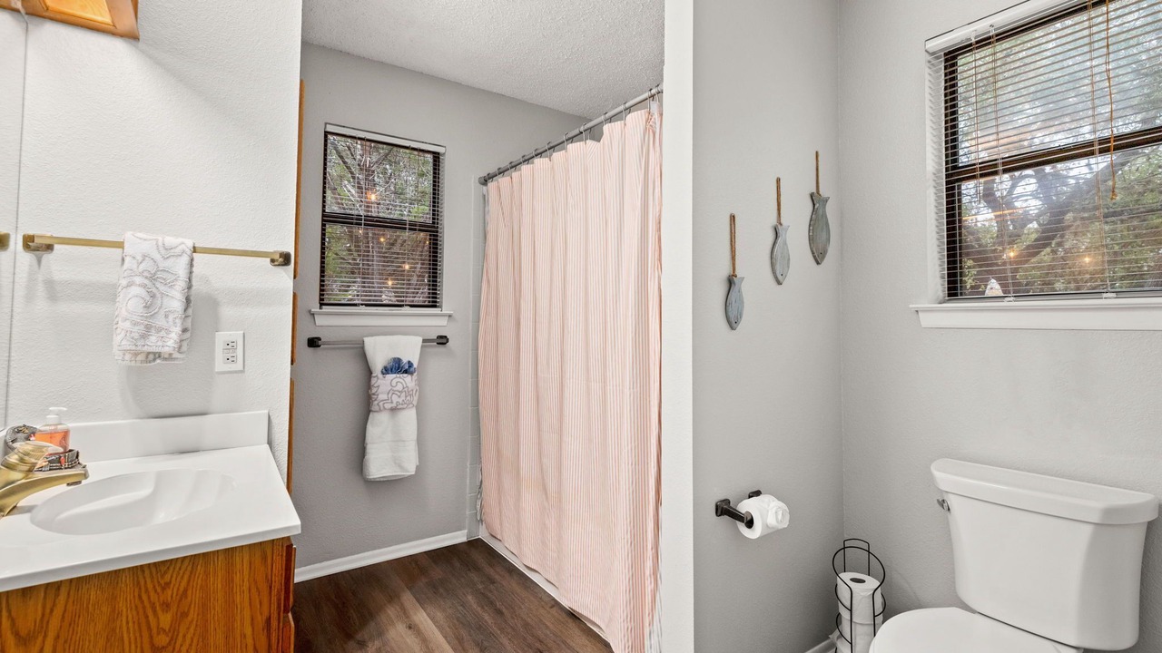 Photo of Bathroom in Canyon Lake