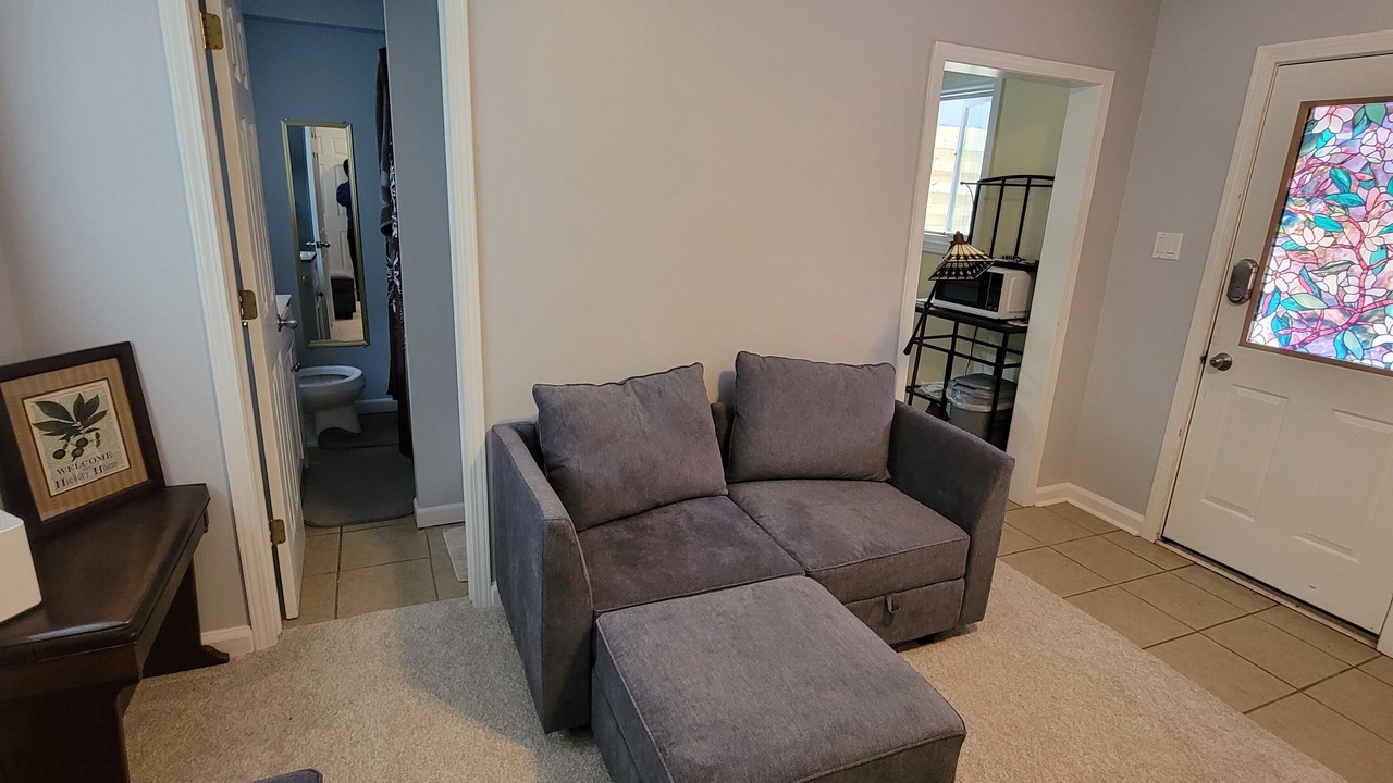 Photo of Livingroom in Milford