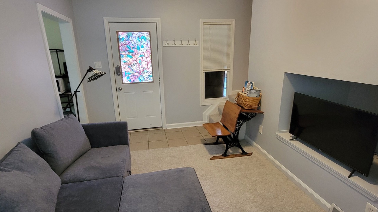 Photo of Livingroom in Milford