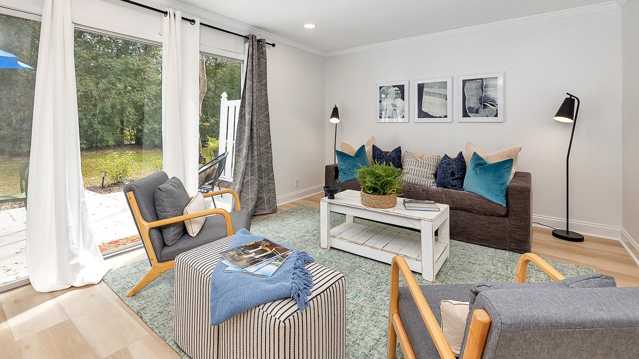 Photo of Livingroom in Demere Park