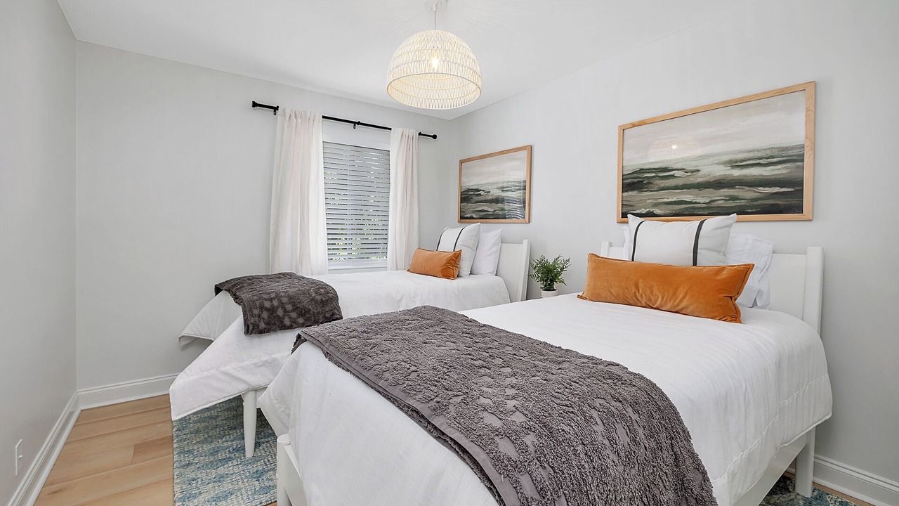 Photo of Bedroom in Demere Park