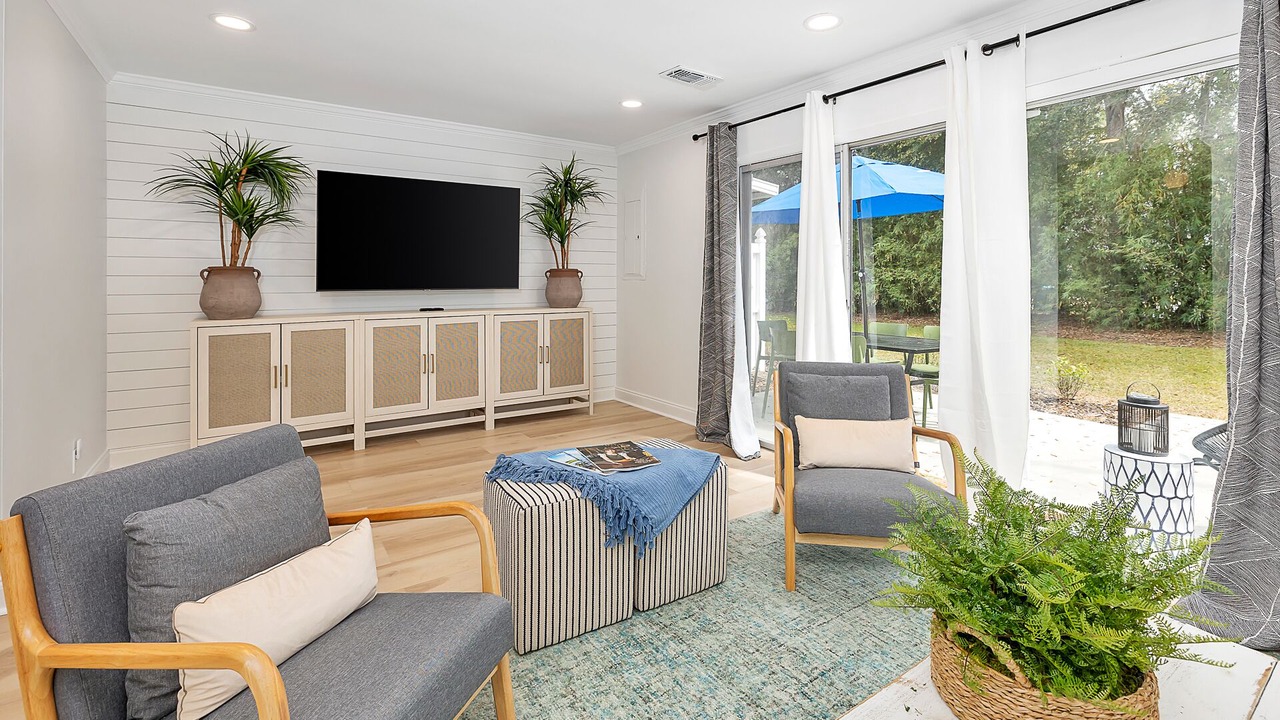Photo of Livingroom in Demere Park