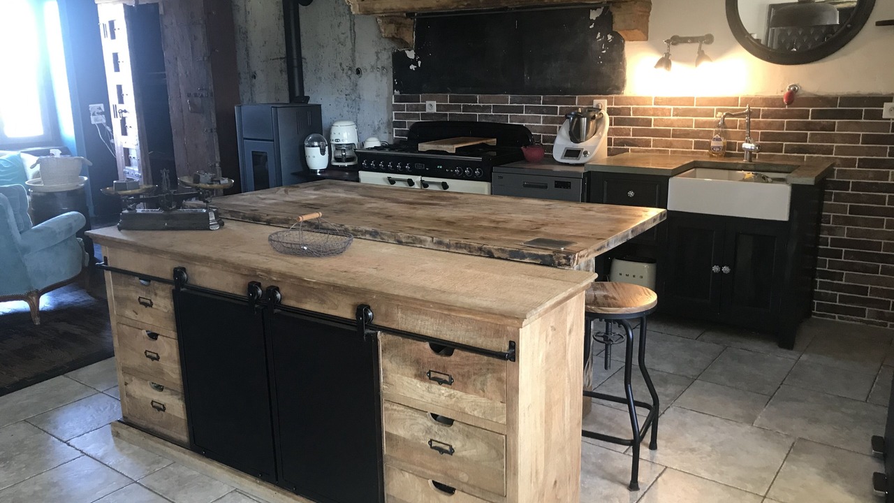 Photo of Kitchen in Saint-Germain-sur-l'Arbresle