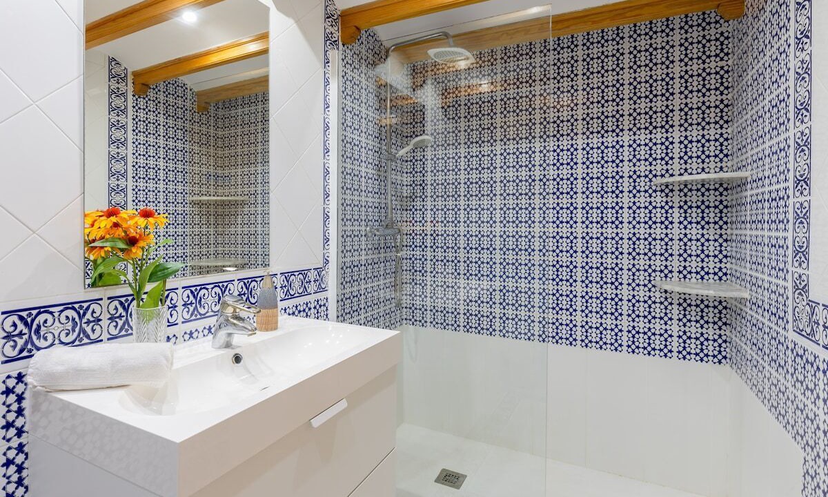 Photo of Bathroom in El Moncayo