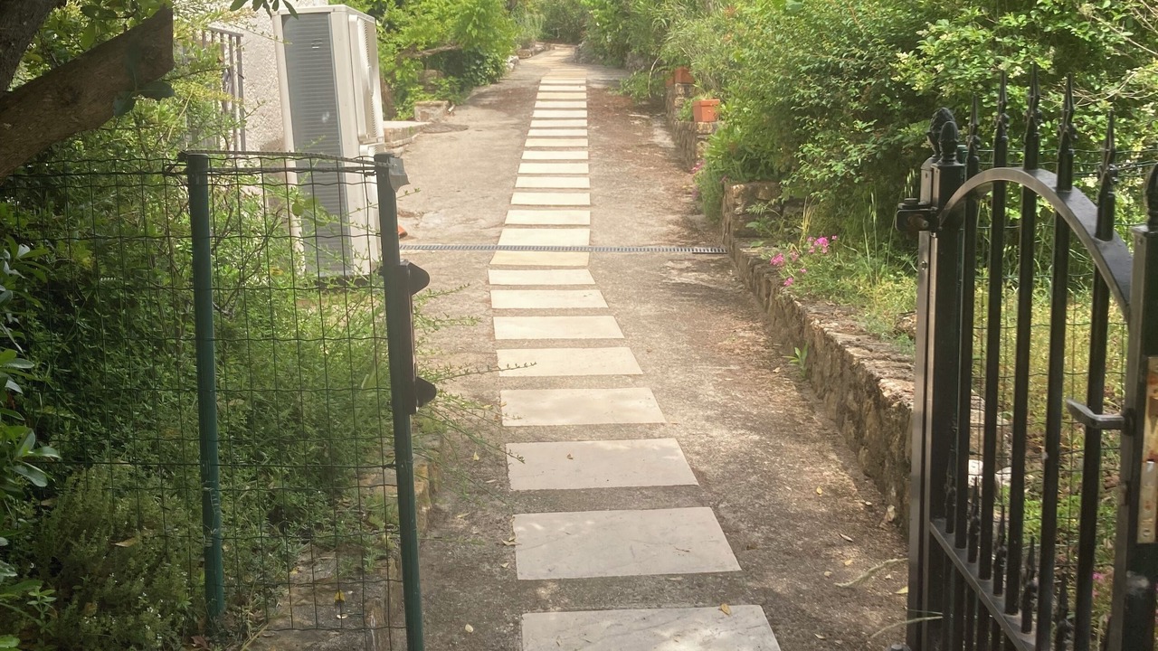 Photo of Outdoor in Les Assions