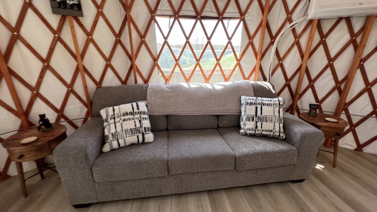 Photo of Livingroom in Boss